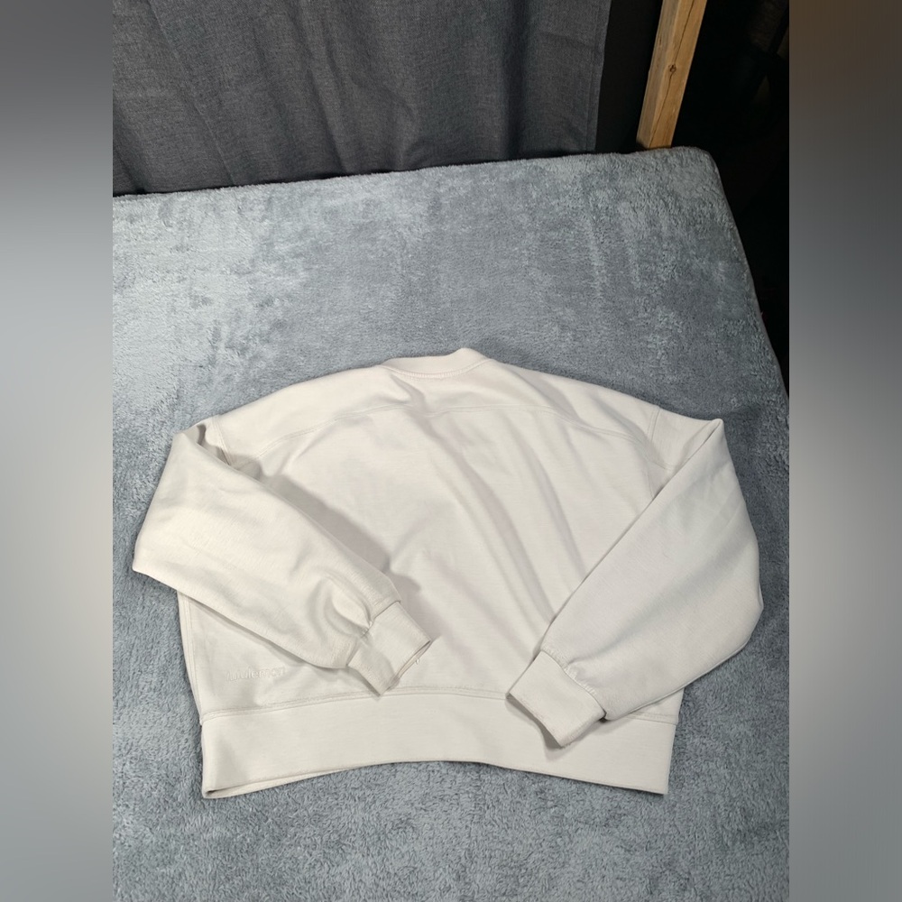 Lululemon Cream Crewneck Sweatshirt - Picture 6 of 14